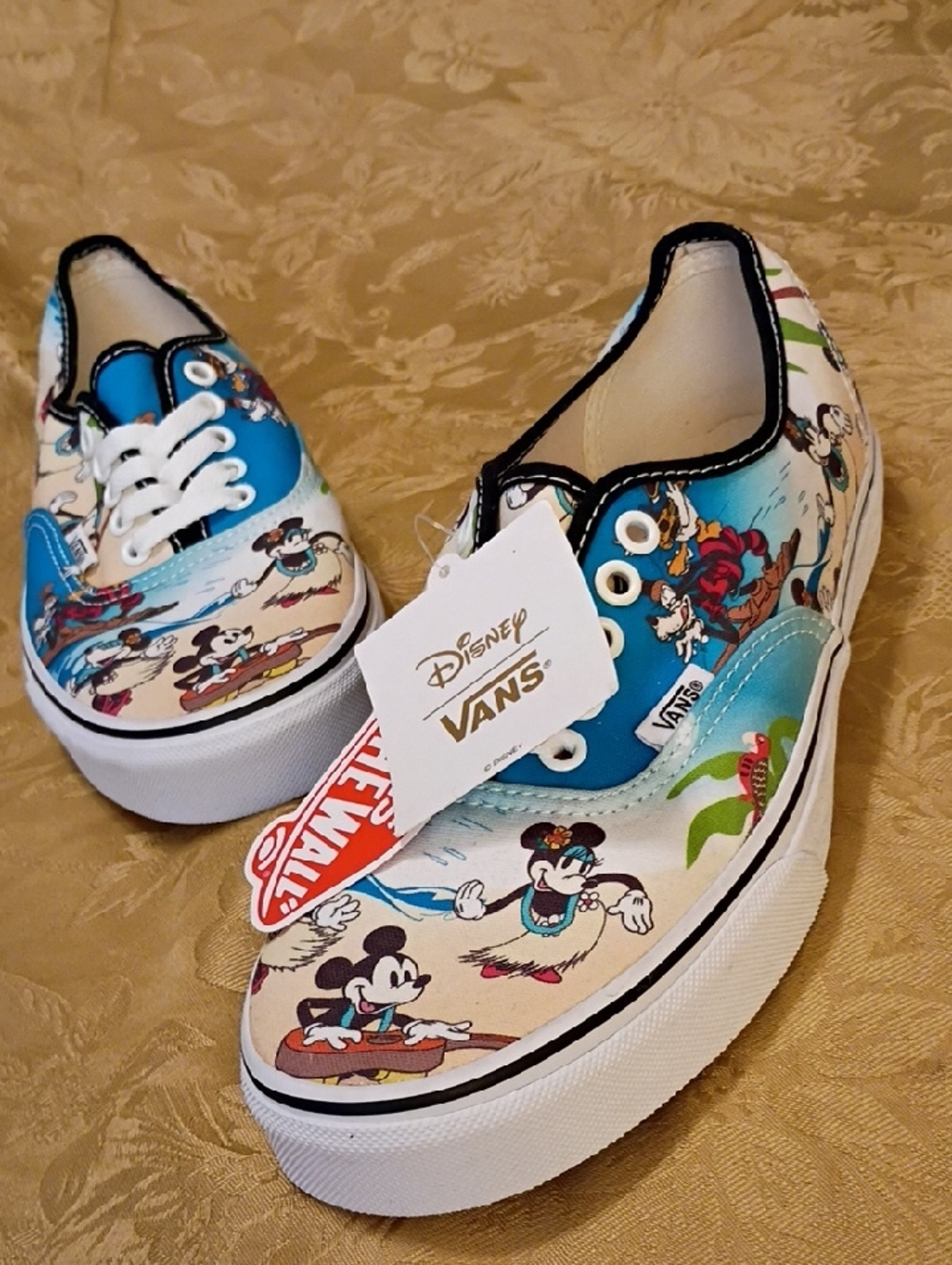VANS Limited Edition Mickey Mouse Hawaii - Blue/White Men's 8.0 Woman's 9.5 - Picture 1 of 14